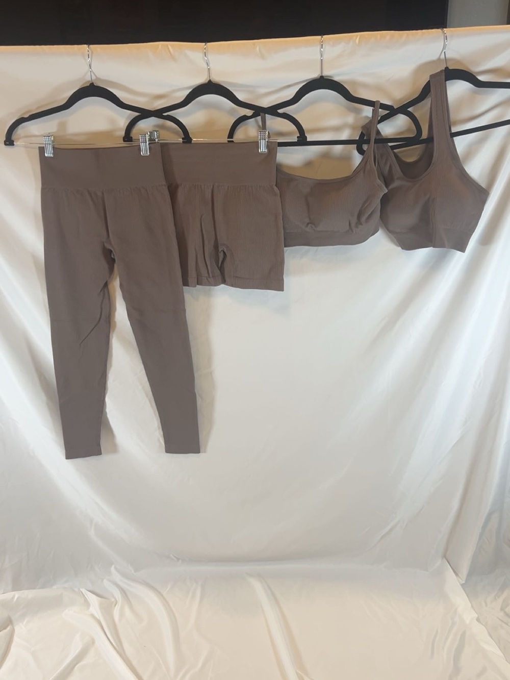 Seamless Taupe Activewear Set — Bralette, Shorts, Leggings